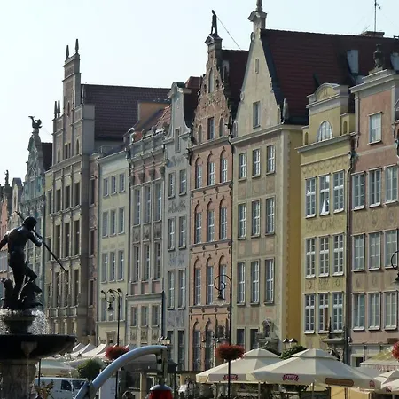 Feel At - Old Town *