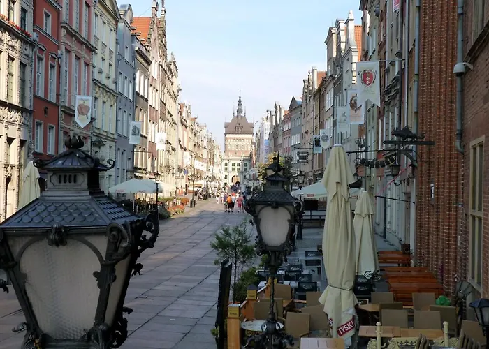 Feel At - Old Town *