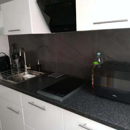 Feel At - Old Town *