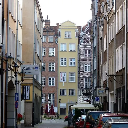 Feel At - Old Town Apartmán *