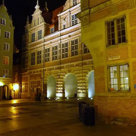 Feel At - Old Town Lejlighed