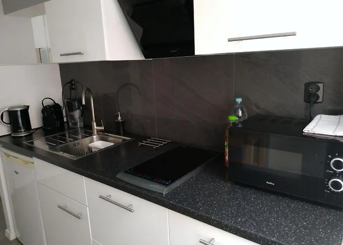 Feel At - Old Town *